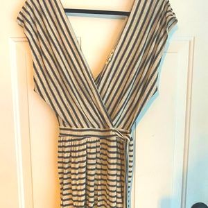 Black and white Billabong romper size M